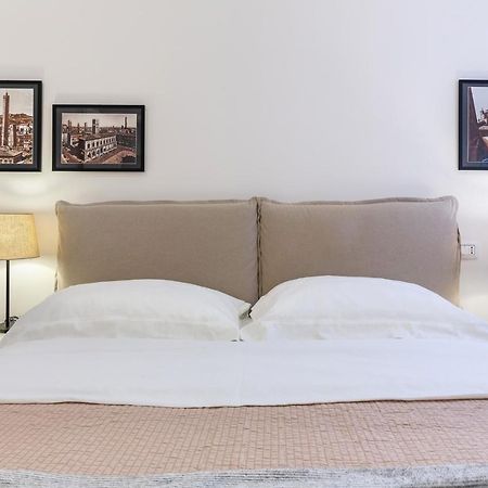 Bologna Piazza Del Nettuno Apartment Εξωτερικό φωτογραφία